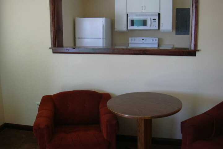 Room 17 of 38