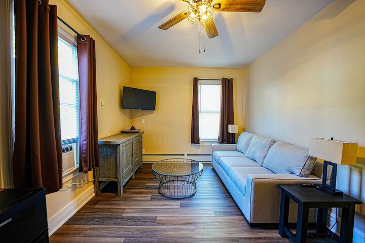 Room 48 of 60