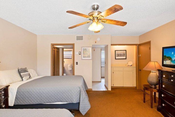 Room 48 of 118