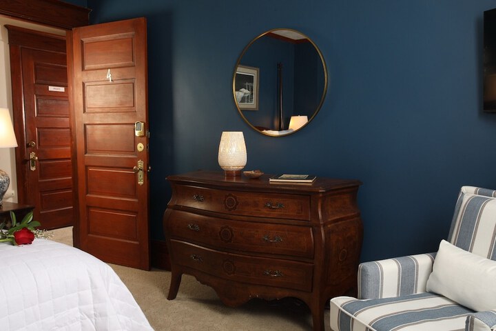 The Inn of Saugatuck