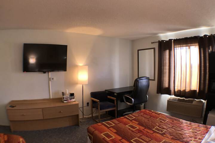 Room 35 of 154