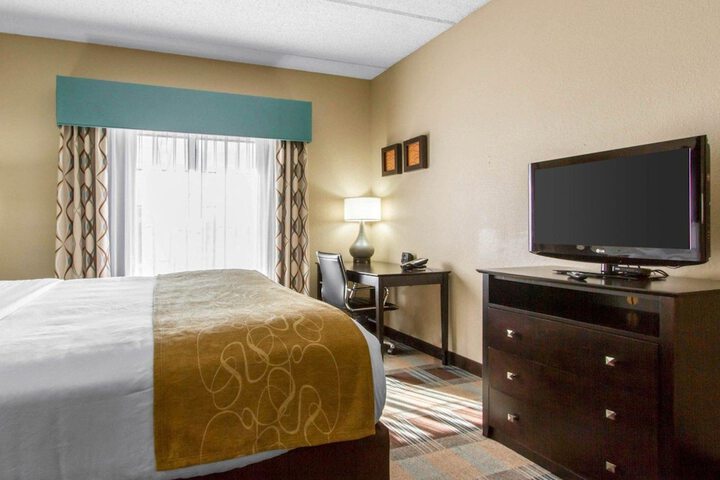 Room 14 of 32