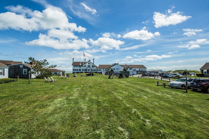 Lighthouse Inn