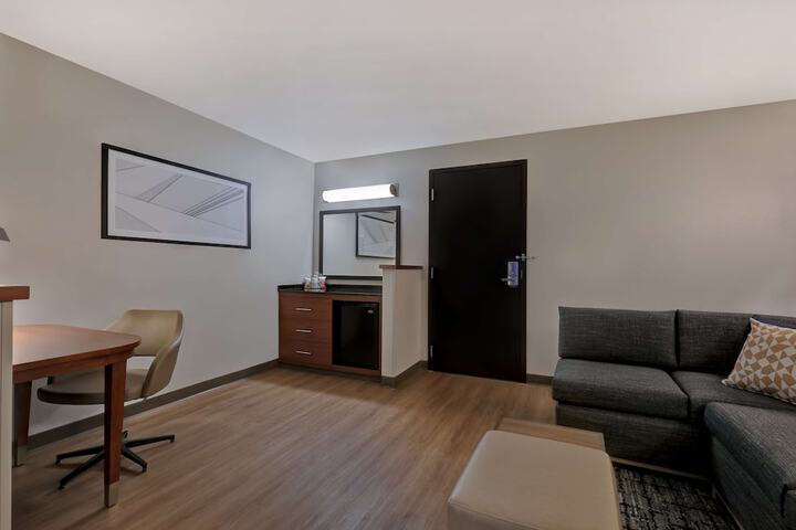 Hyatt Place San Antonio–North / Stone Oak