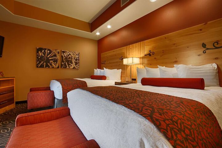 Best Western Premier Ivy Inn & Suites