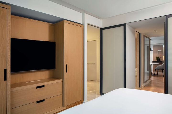Room 62 of 111
