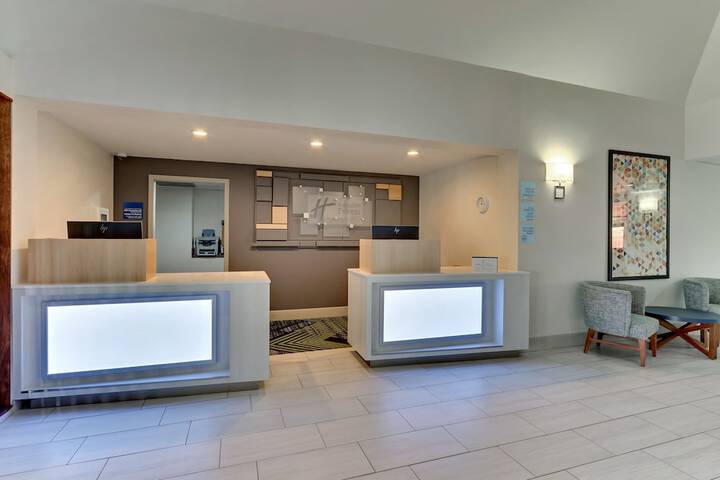Holiday Inn Express Hotel & Suites Bad Axe by IHG