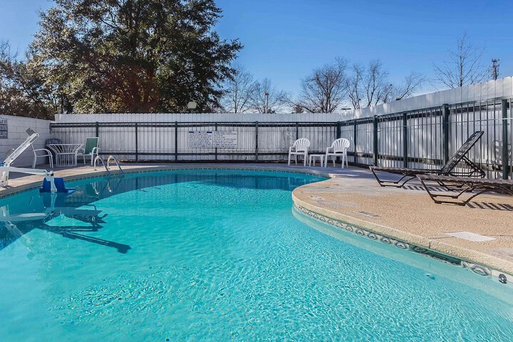 Pool 3 of 27