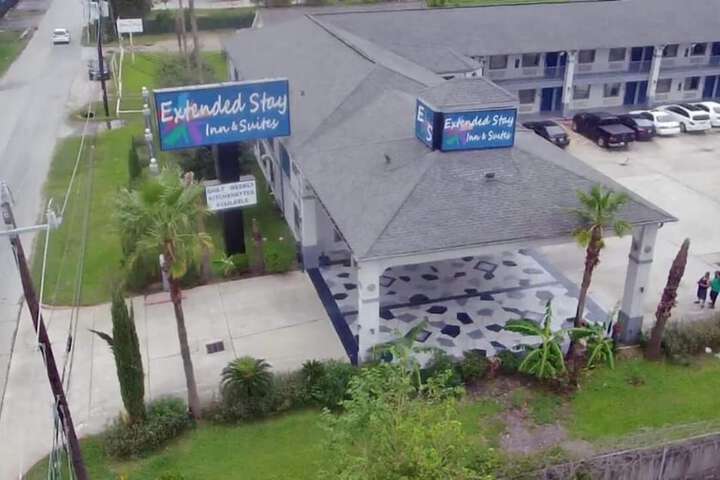 Sunrise Inn & Suites