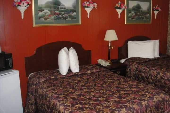 Room 17 of 20