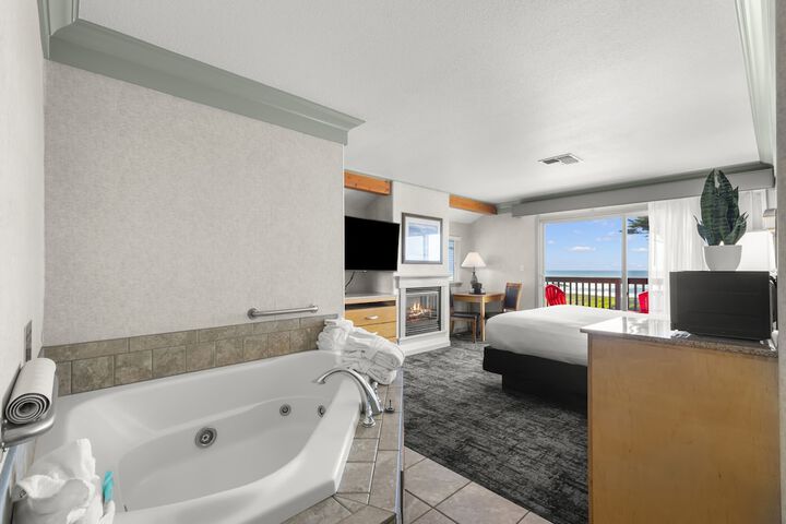 Room 32 of 83