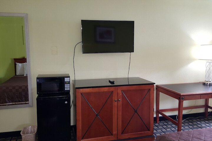 Room 37 of 47