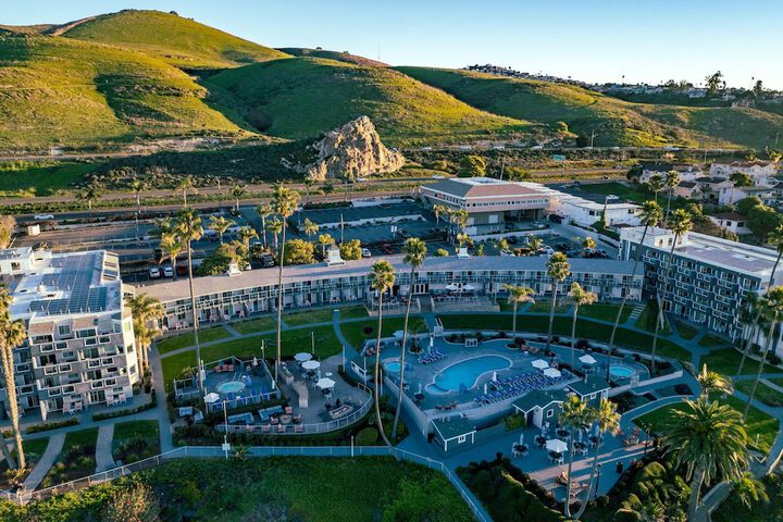 SeaCrest OceanFront Hotel