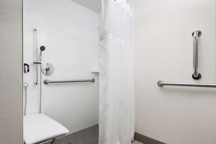 Hilton Garden Inn Providence Airport / Warwick