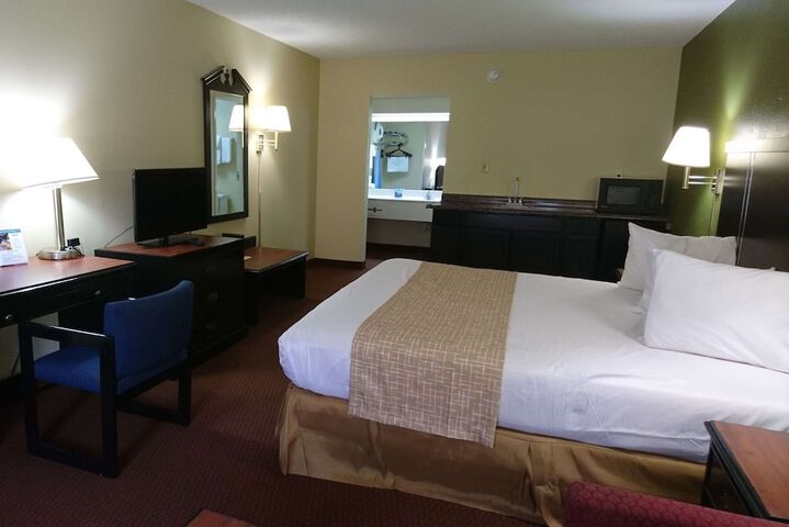 Room 30 of 34