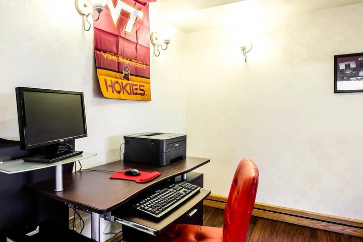 Econo Lodge Christiansburg-Blacksburg I-81