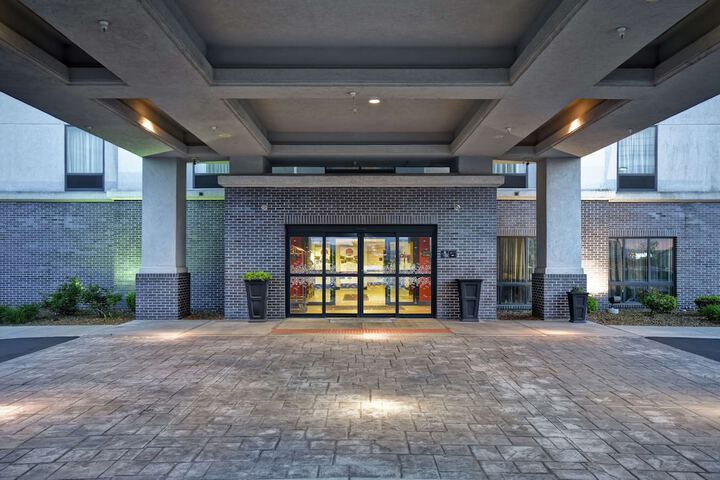 Hotel 2 of 66