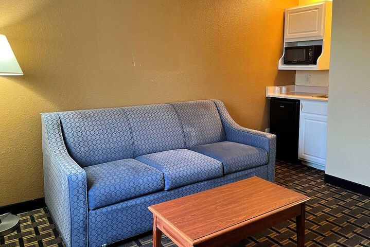 Room 14 of 31