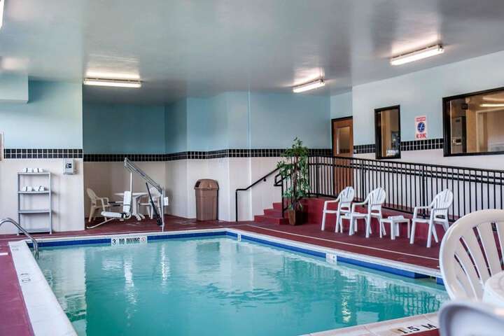 Quality Inn & Suites near St. Louis and I-255