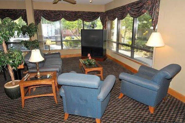 GRENADA INN
