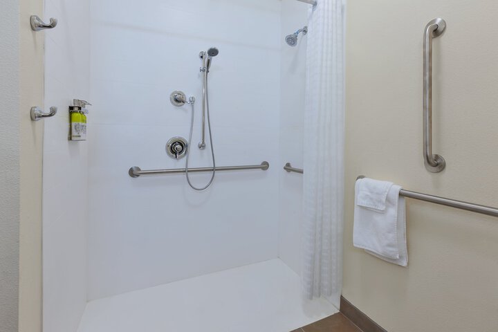 Room 11 of 31