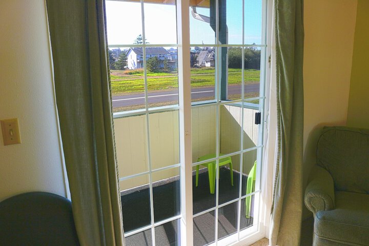 Pacific City Inn