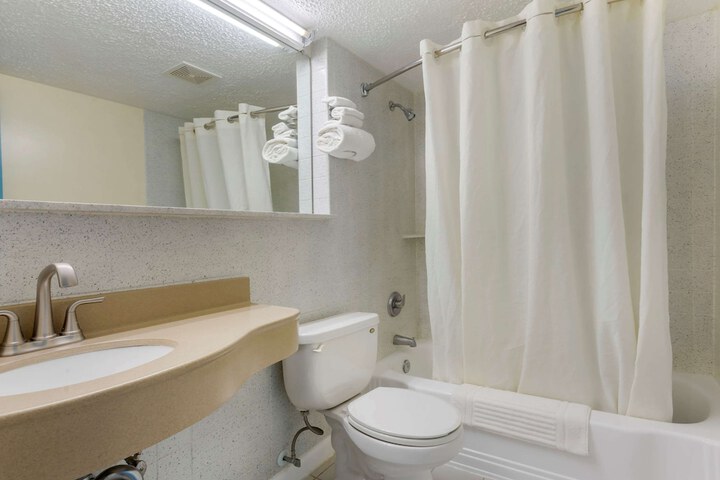 Room 30 of 58