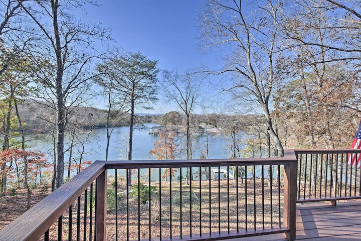 Chickamauga Lake Vacation Rental w / Boat Dock!