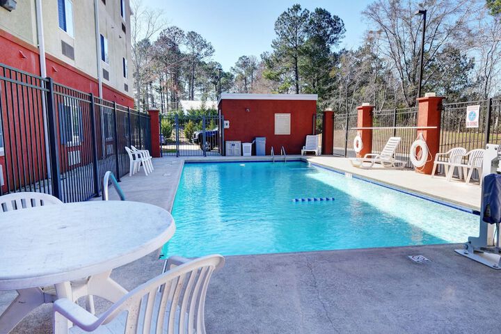 Candlewood Suites Enterprise by IHG
