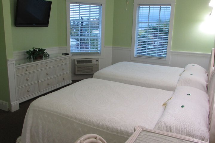 Edison Beach House