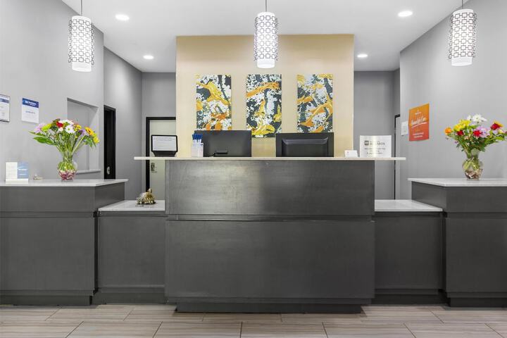 Best Western Plus Regency Park