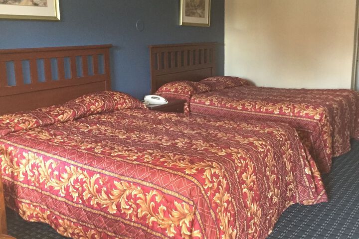 Room 8 of 28