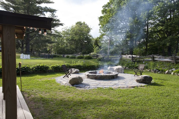 Summit Lodge