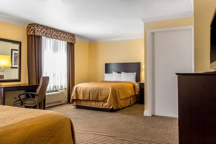 Room 21 of 36
