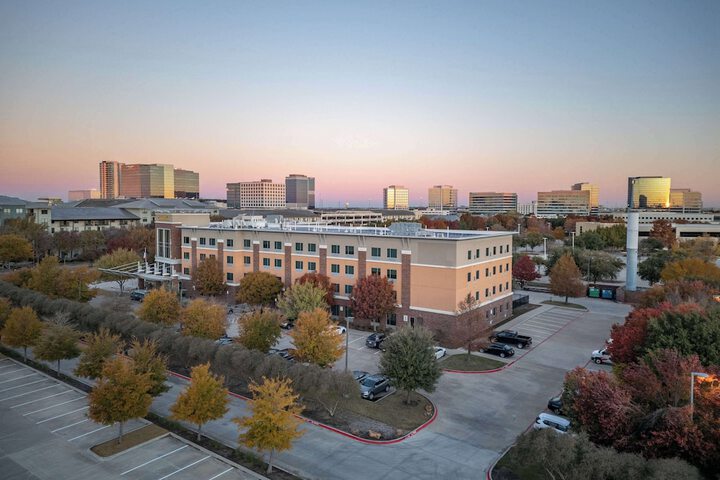 Cambria Hotel Plano Frisco