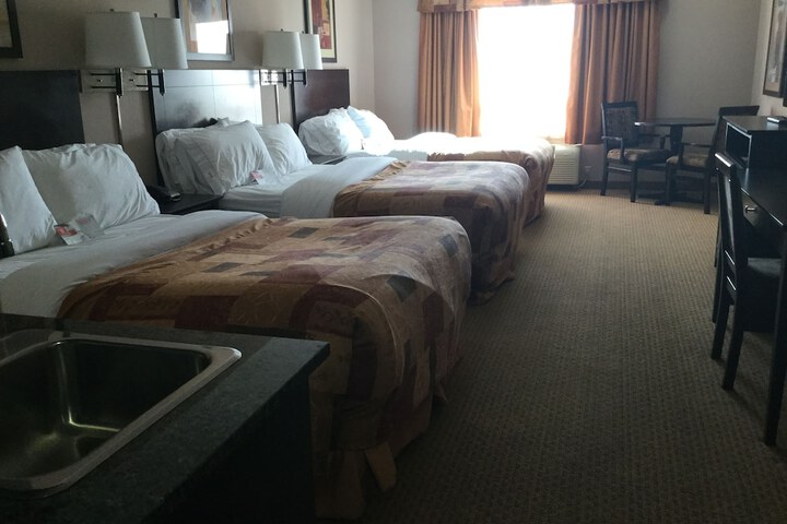 Room 26 of 42