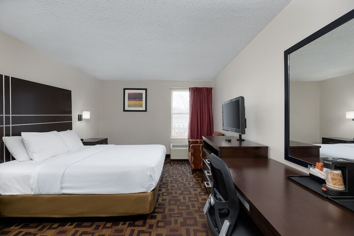 Room 11 of 20