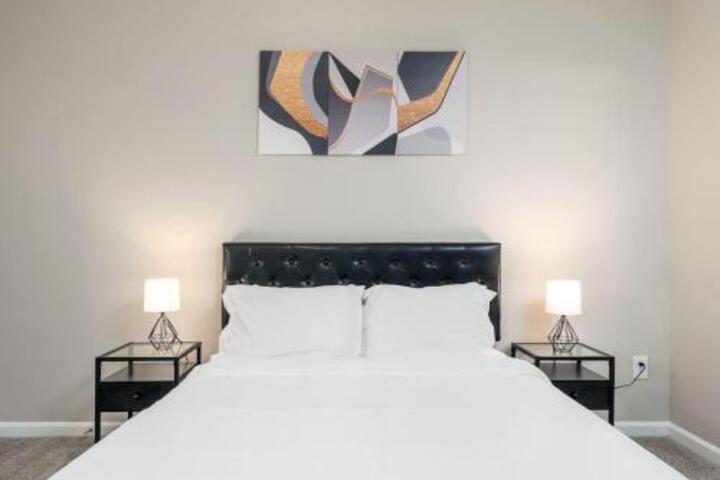 Private Room Greenwood Shared