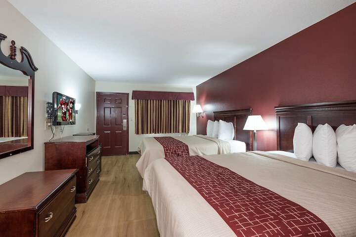 Room 8 of 23