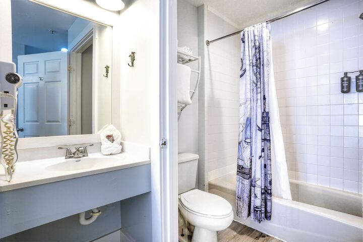 The Lighthouse Resort Inn & Suites