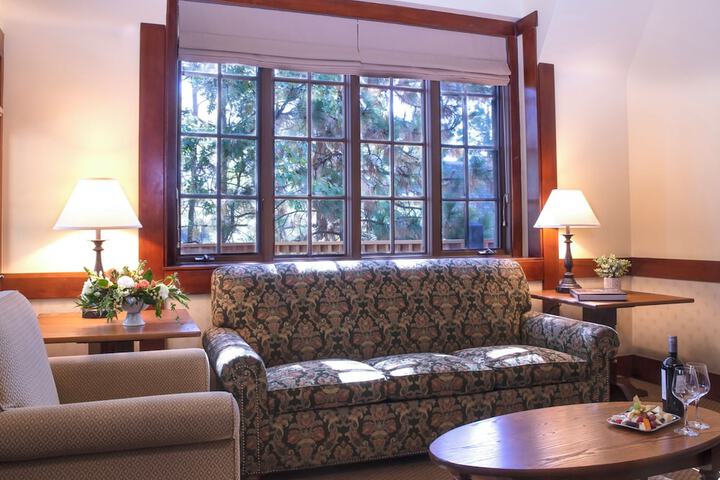 UCLA Lake Arrowhead Lodge