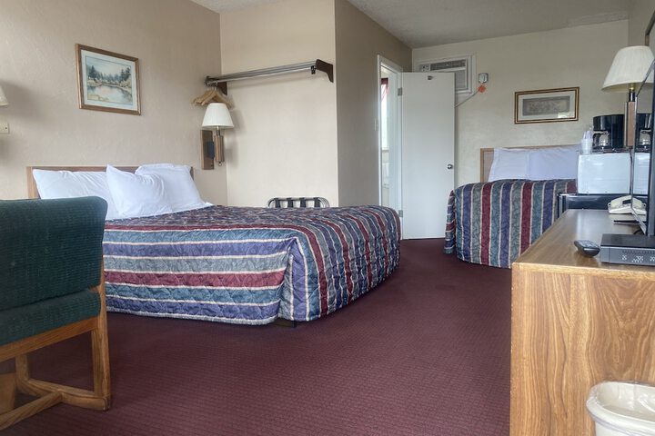Room 25 of 46