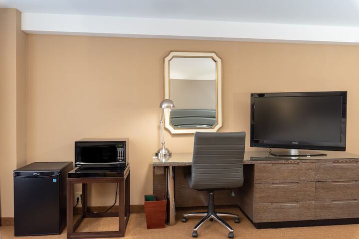 Room 41 of 64