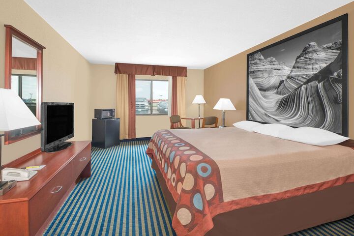 Room 10 of 21