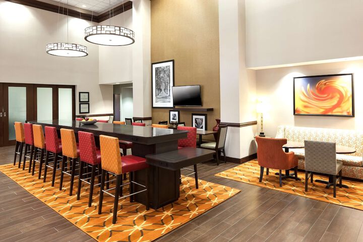 Hampton Inn & Suites Houston I-10 West Park Row