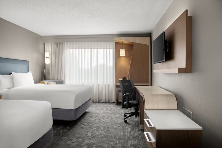 Room 18 of 37