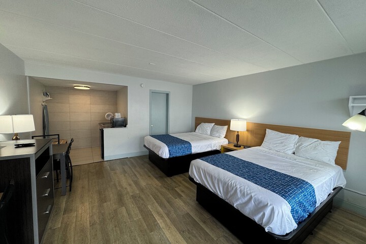 Room 20 of 29