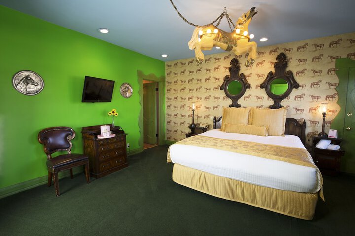 Room 193 of 461