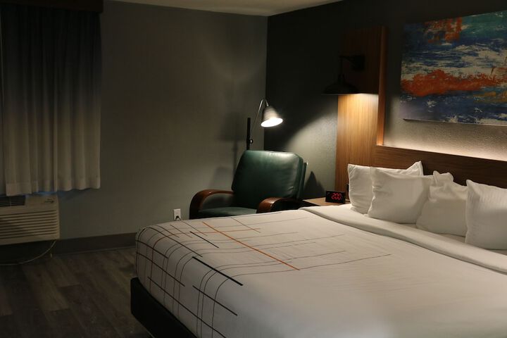 La Quinta Inn & Suites by Wyndham Chicago Gurnee