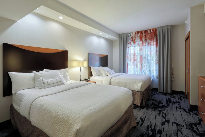 Fairfield Inn & Suites by Marriott Harrisburg West